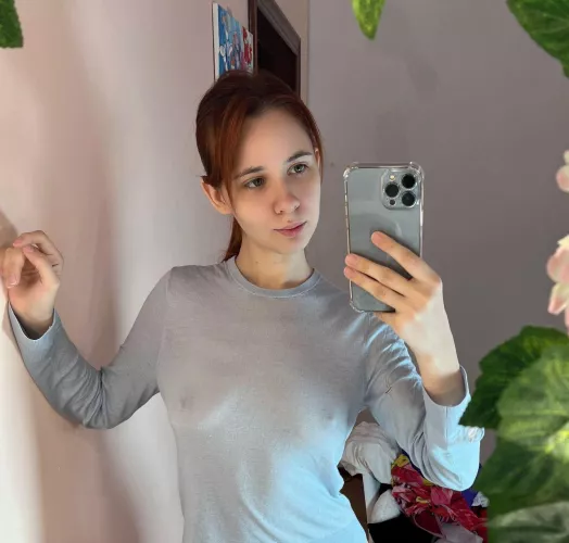 Would you notice I’m not wearing a bra in this?