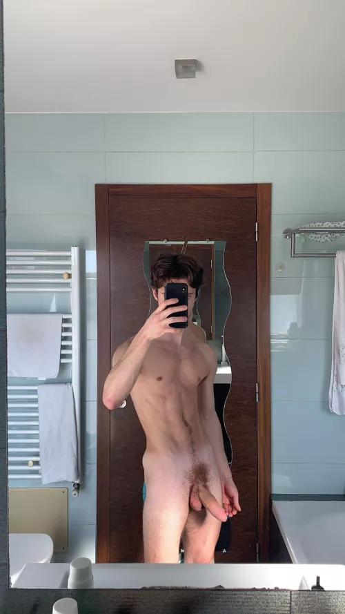 27 need young fit vers guys. Dm me with pics for my snap