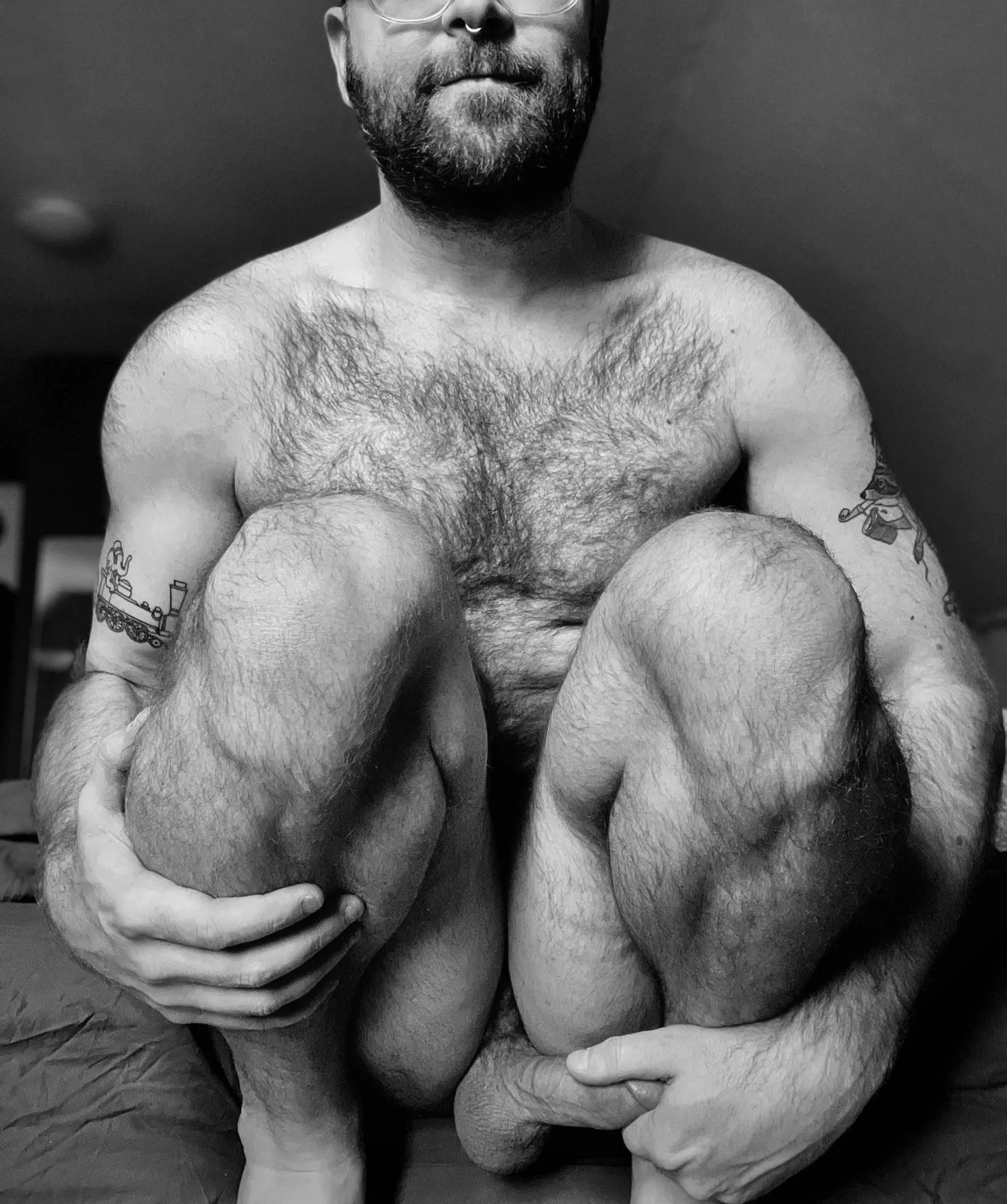 [36] Trying some new poses. What do you think?