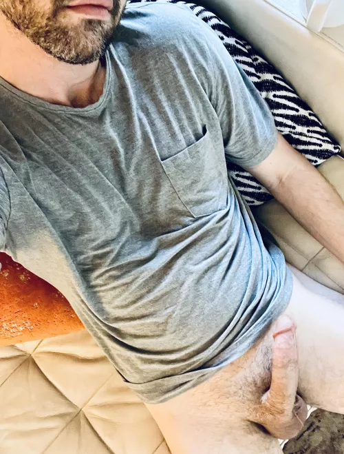 [40] Come spend your Saturday morning with daddy on the couch