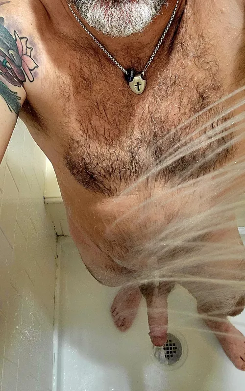 (51) Need a shower buddy to scrub my back...and other things!