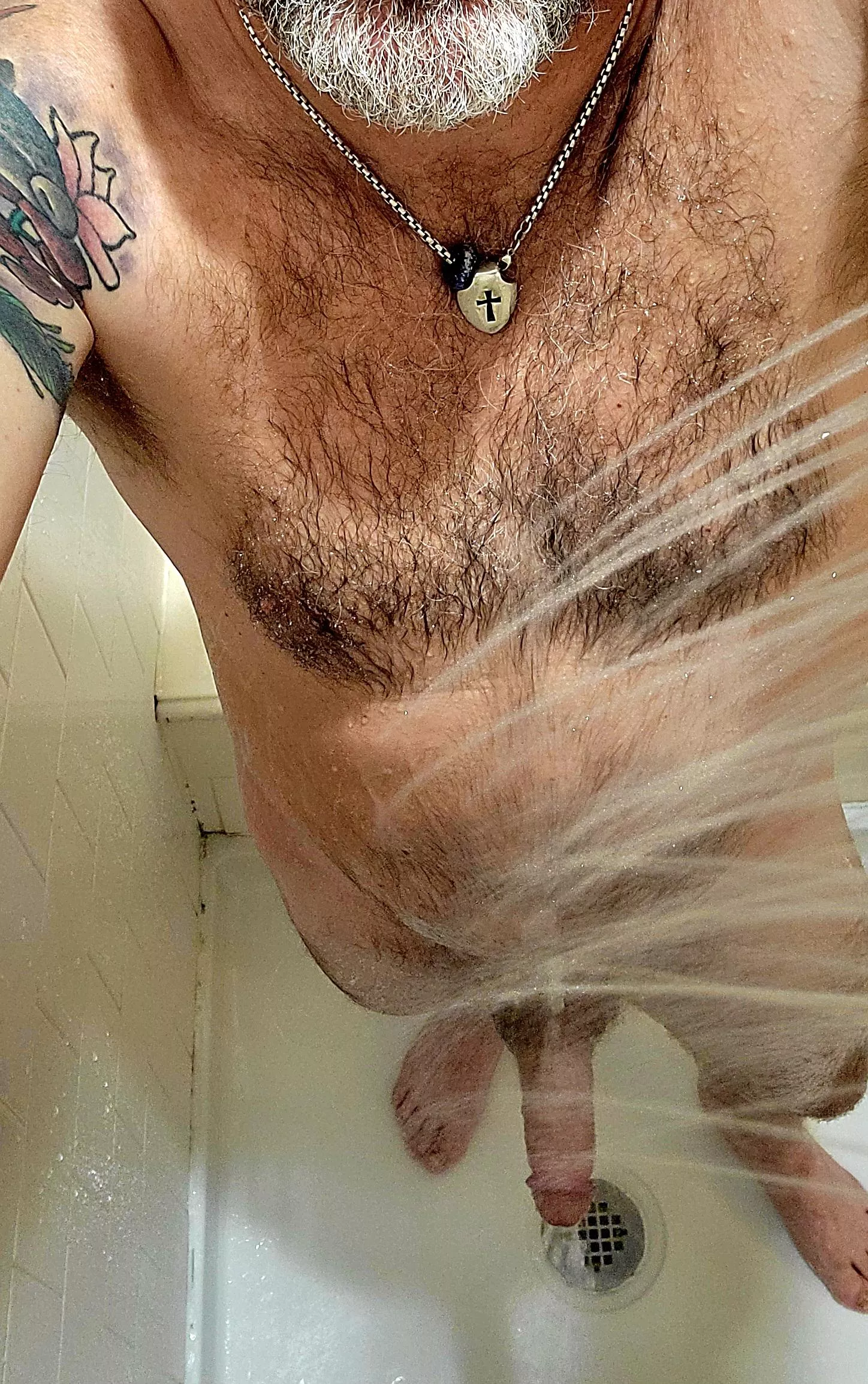 (51) Need a shower buddy to scrub my back...and other things!