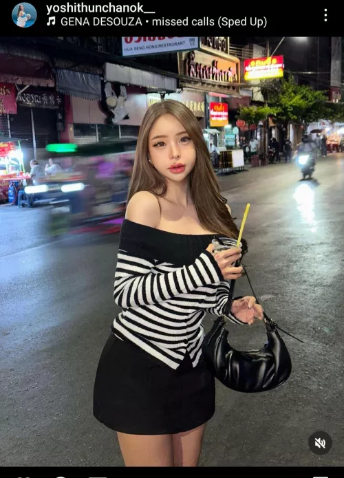 Anybody have experience about dating with Thai ladyboy ' Yoshitunchanok'?