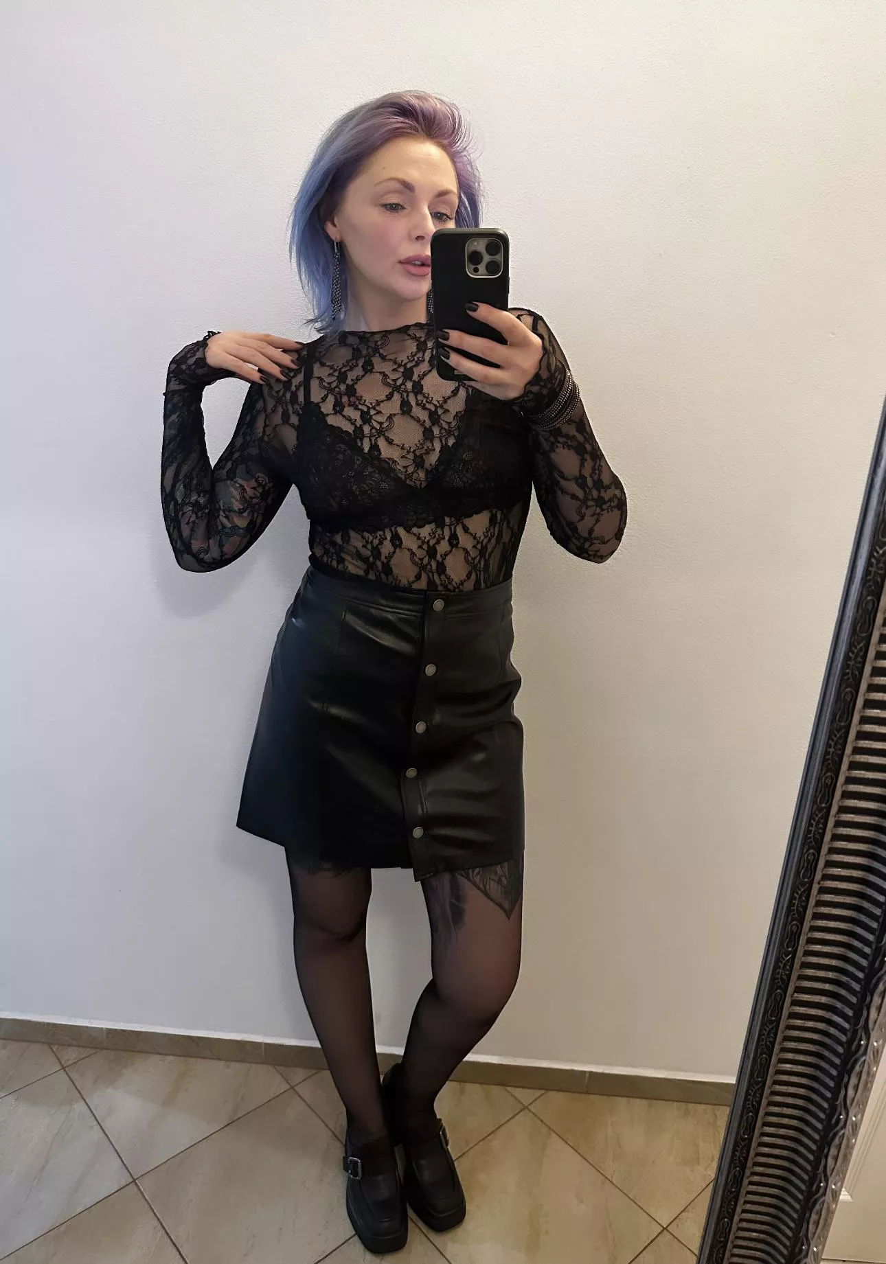 Are leather skirts still in fashion?
