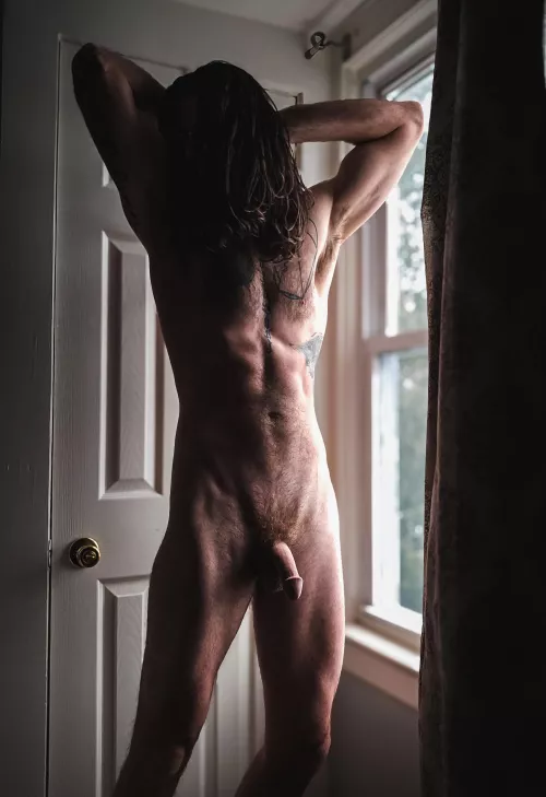 Bed head morning stretch.