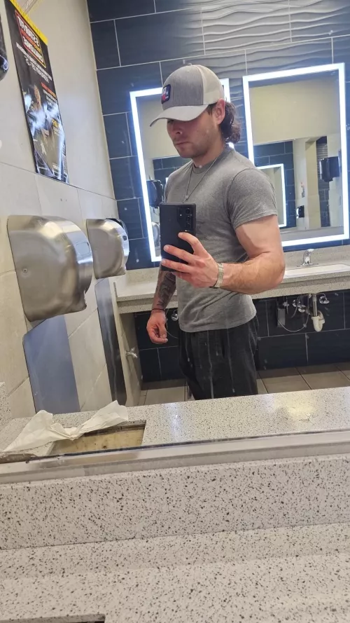 Blue collar forearms anyone?