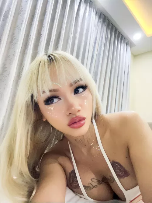 Can you read between the lines on my chest? 😈