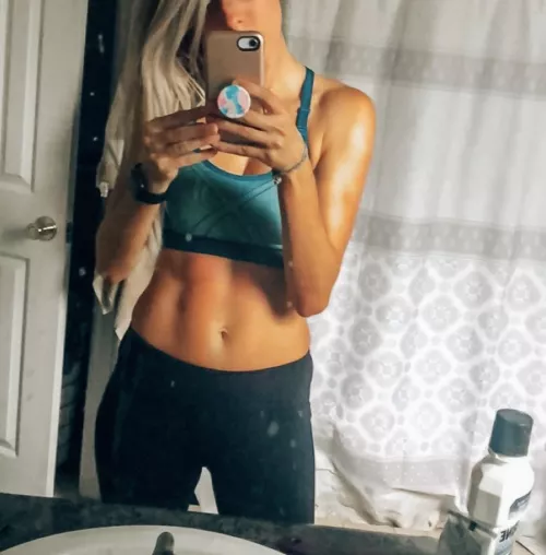 Come workout with me [f]