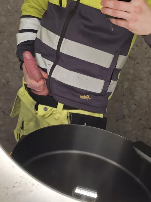 Don't mind me Sneaking out of work for some quick fun🍆