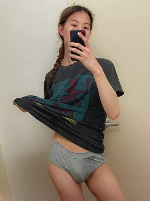 Fresh out the shower, felt cute :3