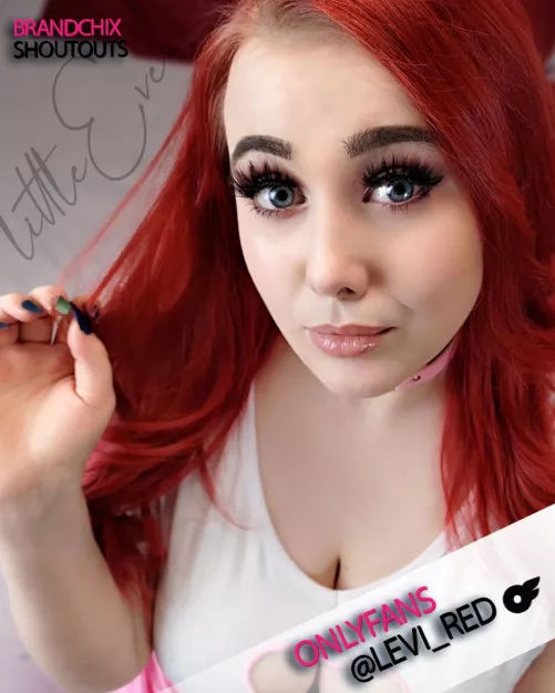 German curvy Model Redheads