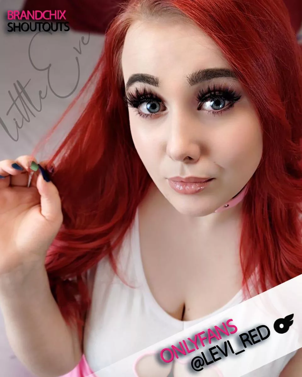 German curvy Model Redheads