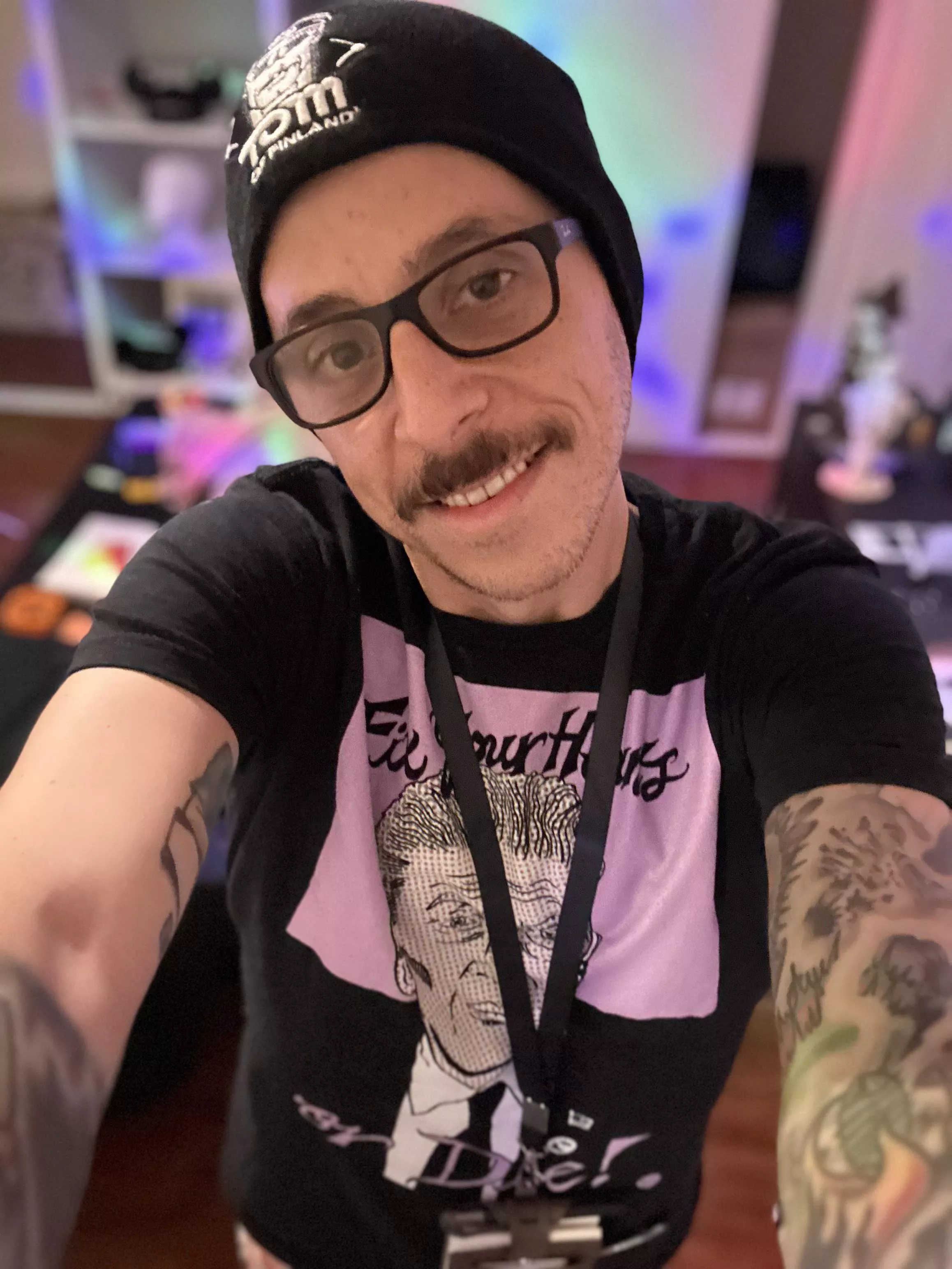 Good morning. 🏵️🎃👽