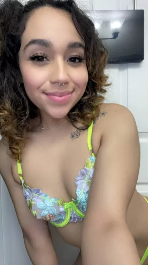 Got dumped a lot of times due to my small tits, hope you won't do the same