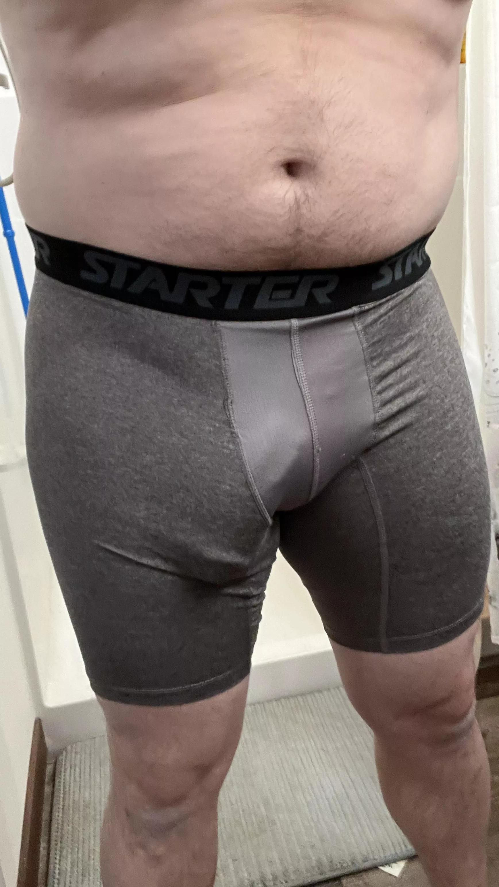 Happy Saturday friends! Who’s a fan of grey briefs?