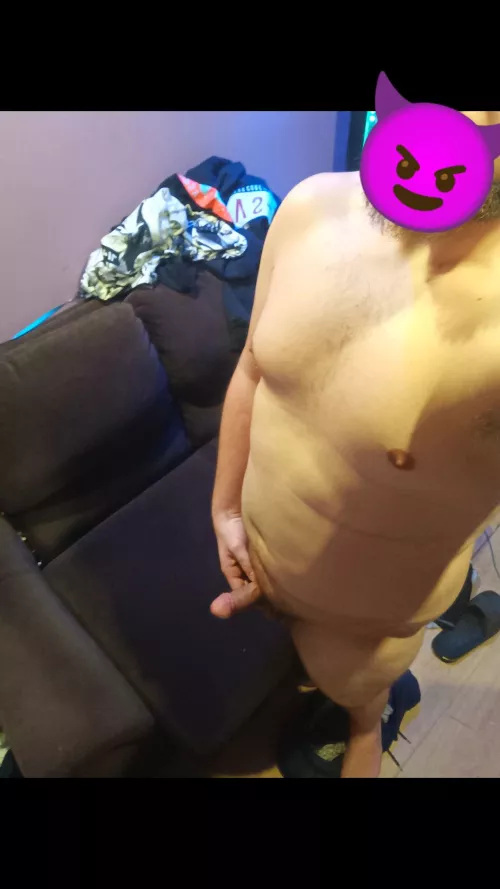 Hi, looking girl to chat.