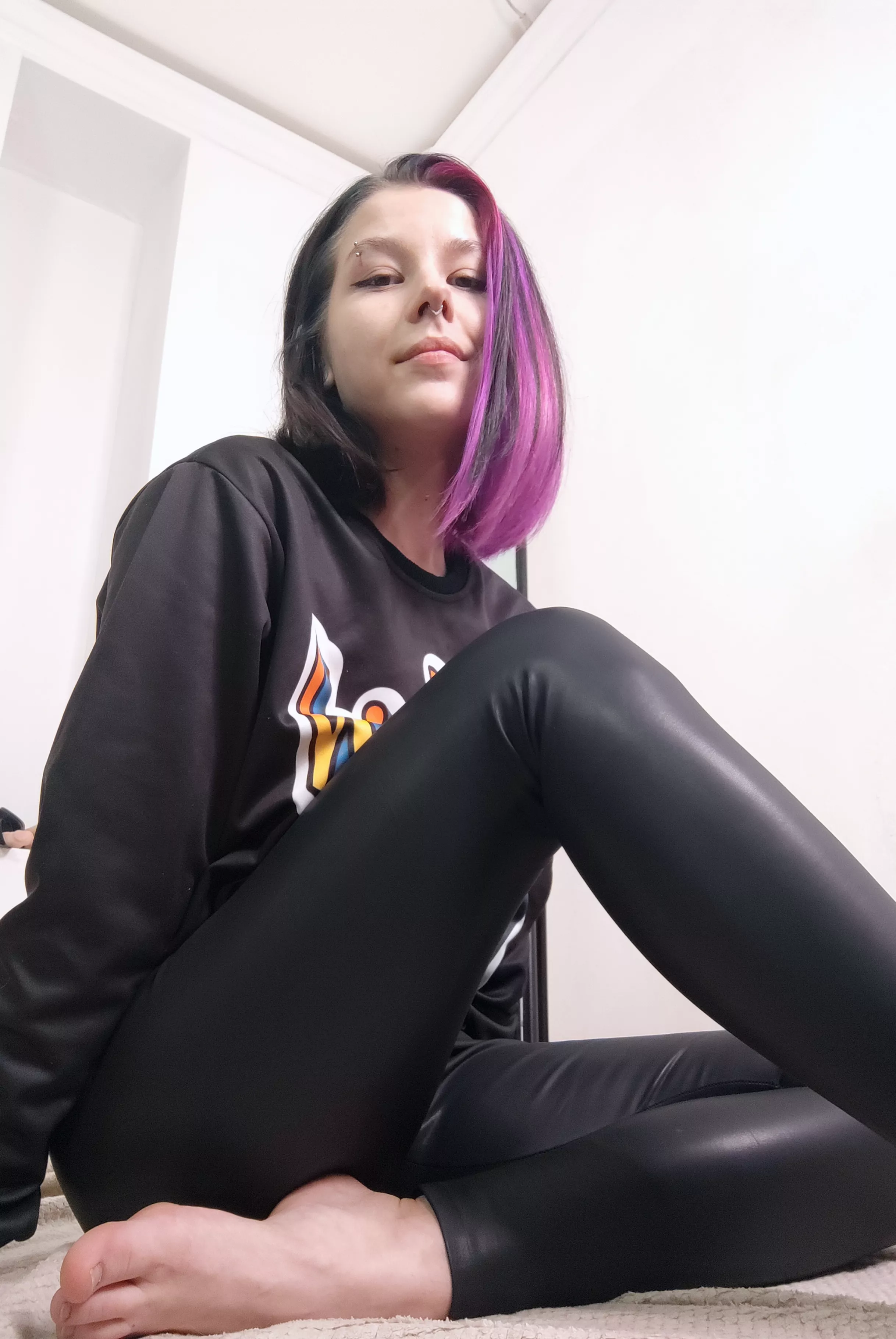 How do you like my leather leggings?