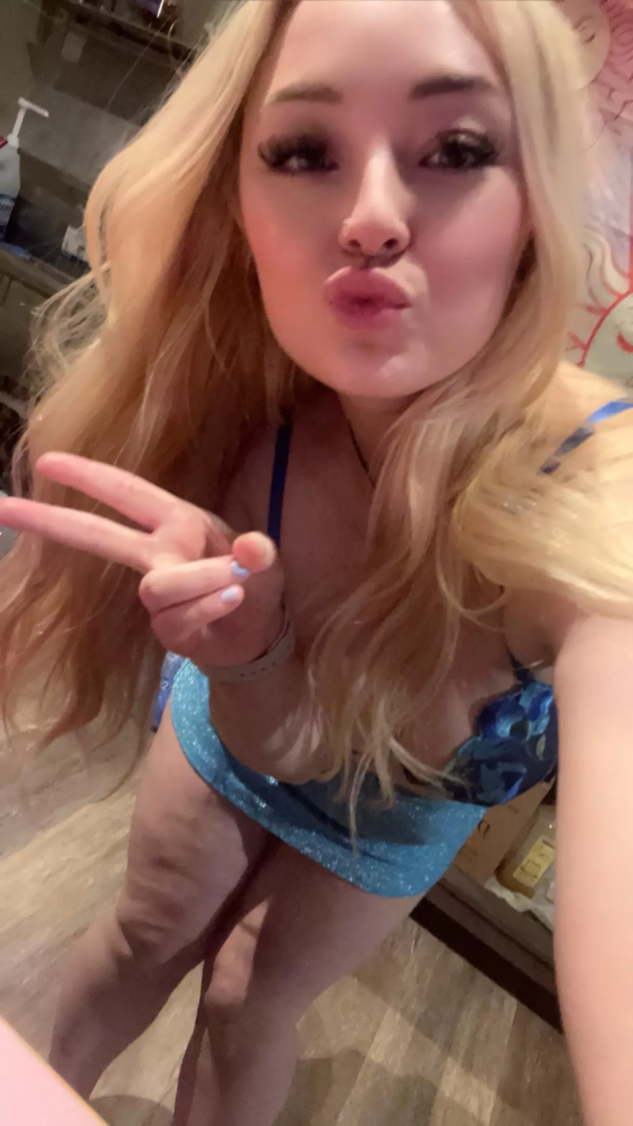 I look just like a mermaid when I wear blue.