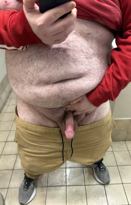 I need someone to distract me at work…