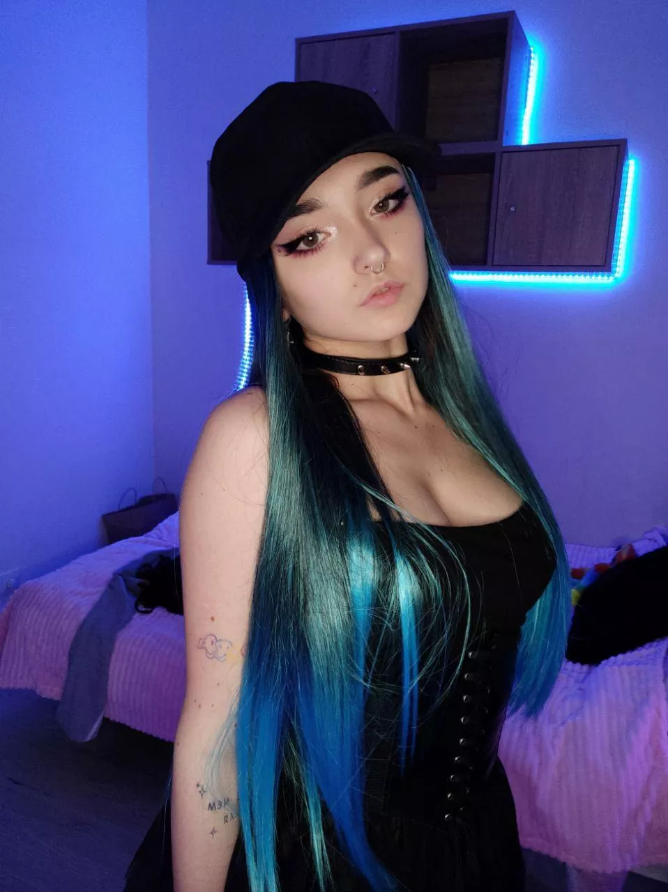 I promise to be a very obedient girl if you are strict with me, Master