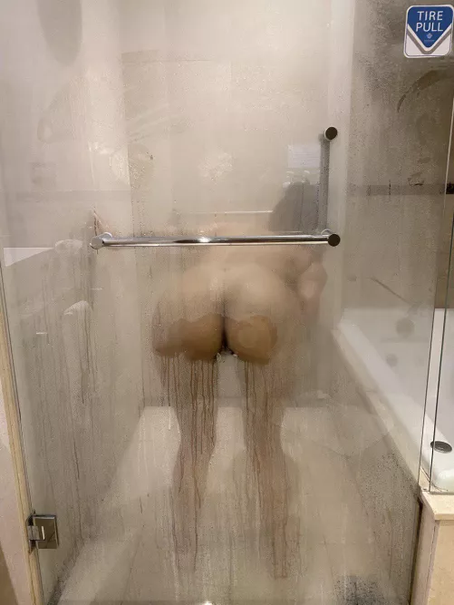 I wait for you naked.