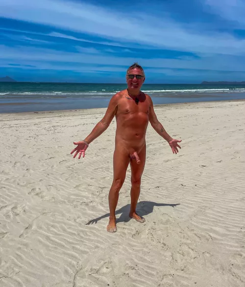 It’s a hot kiwi summer!