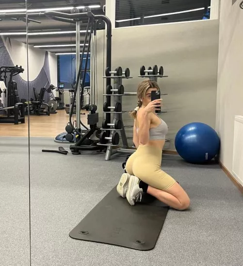 Just finished my workout, need another one with you in the changing room