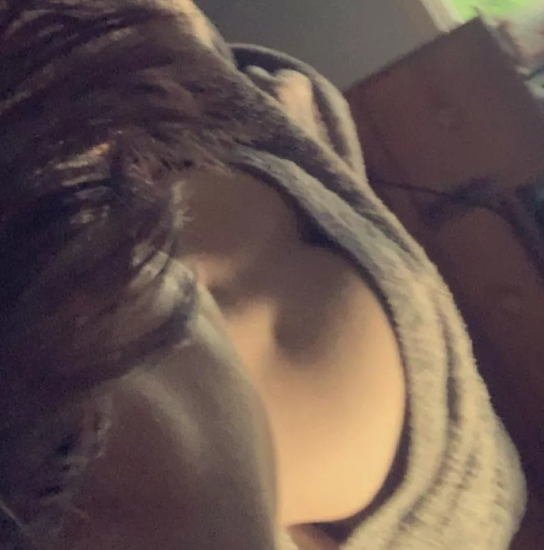 Like my booty dimples in the sun ?