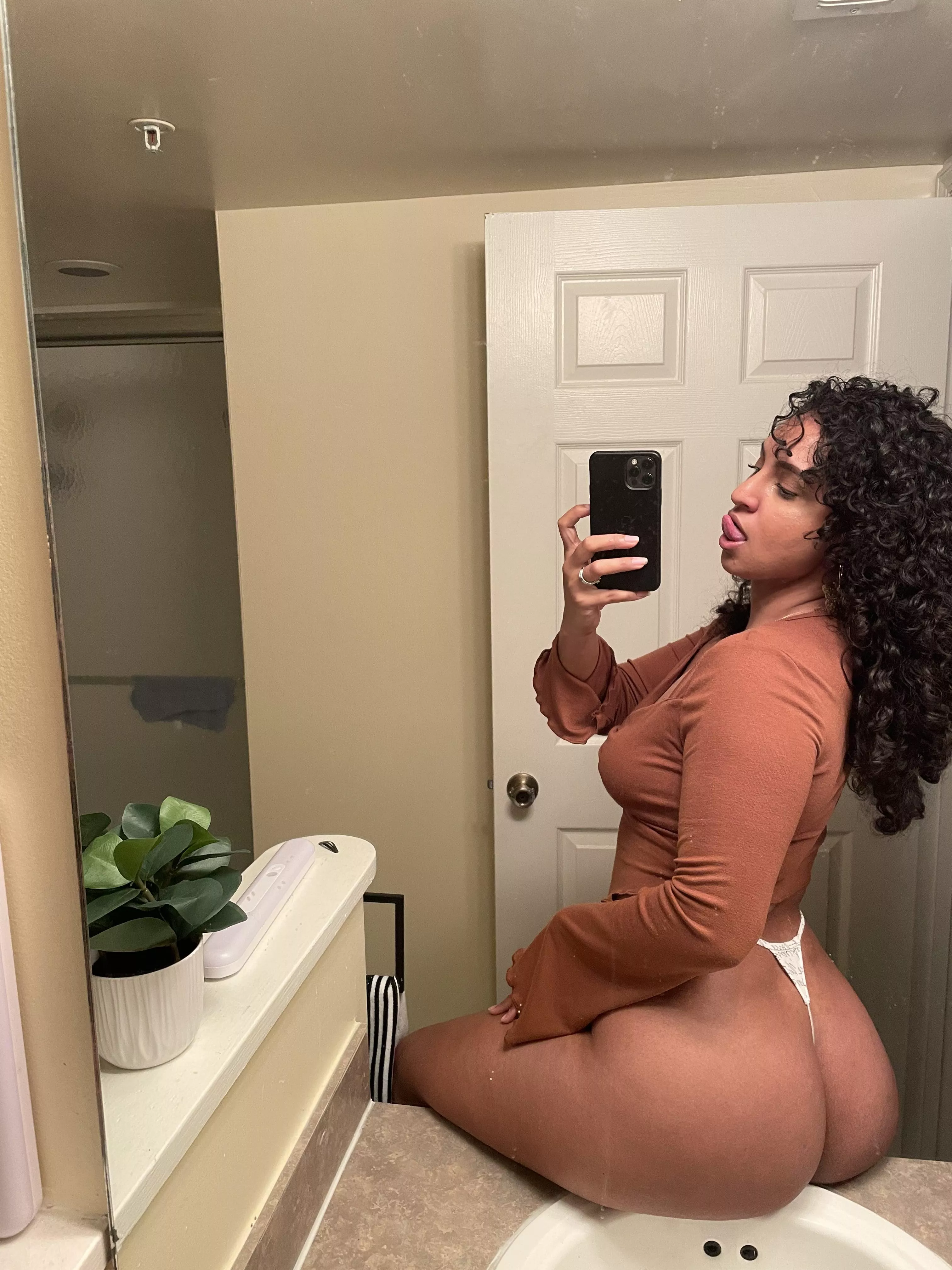 looking [f]or a new gym buddy