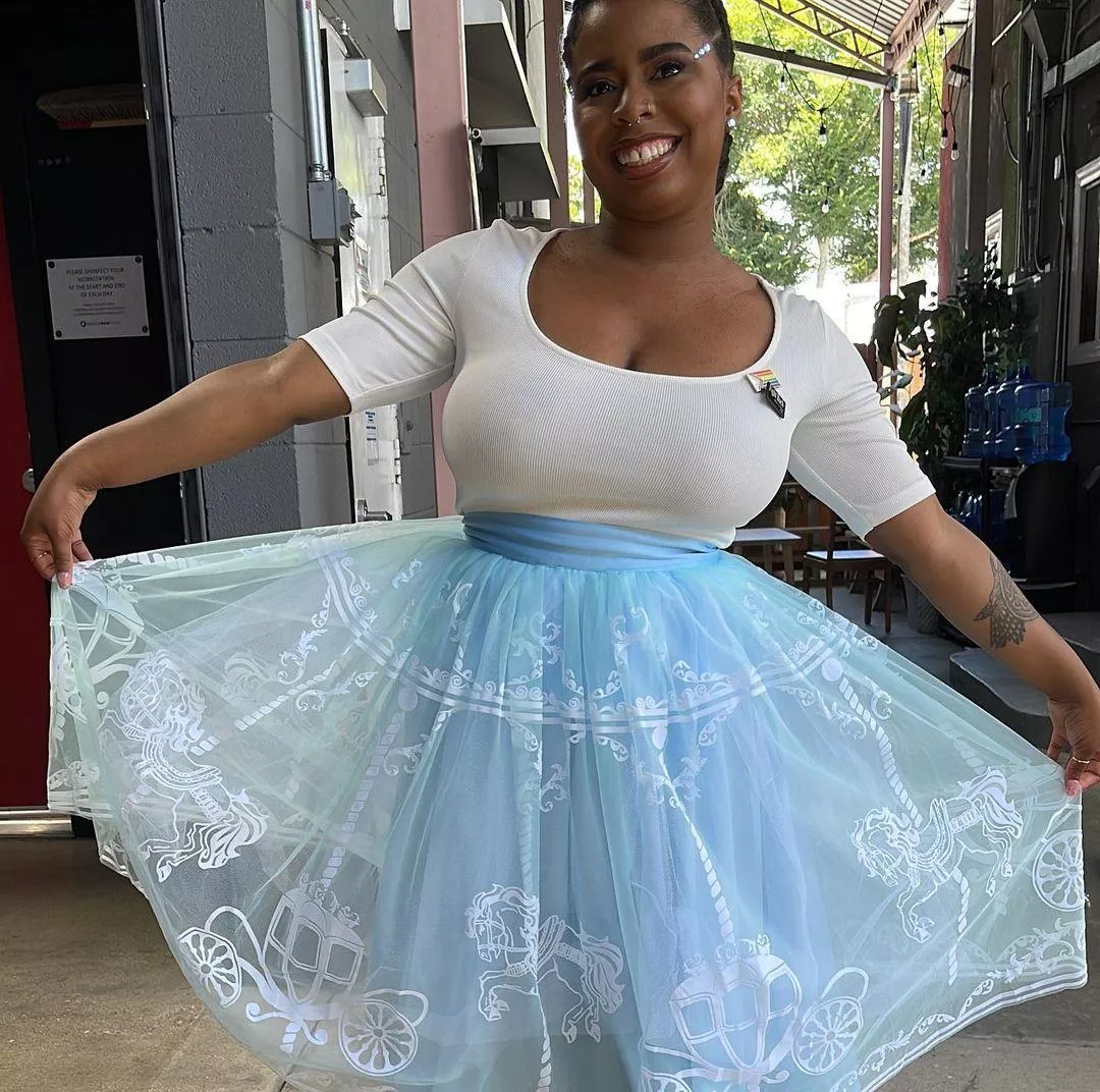 Merry-go-round skirt