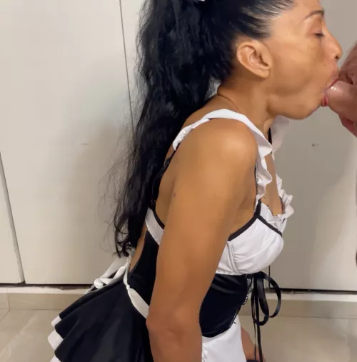 Mr Hardcock, when you said there was one more job for me, I had know idea it was going to be a blowjob! (F42) Latina Milf