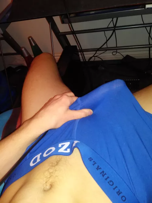 My POV when you're sexting me in my Reddit DMS 😩💦😭