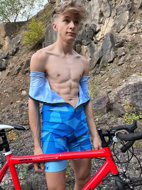 No clever caption…I was just feeling myself. What do you think?