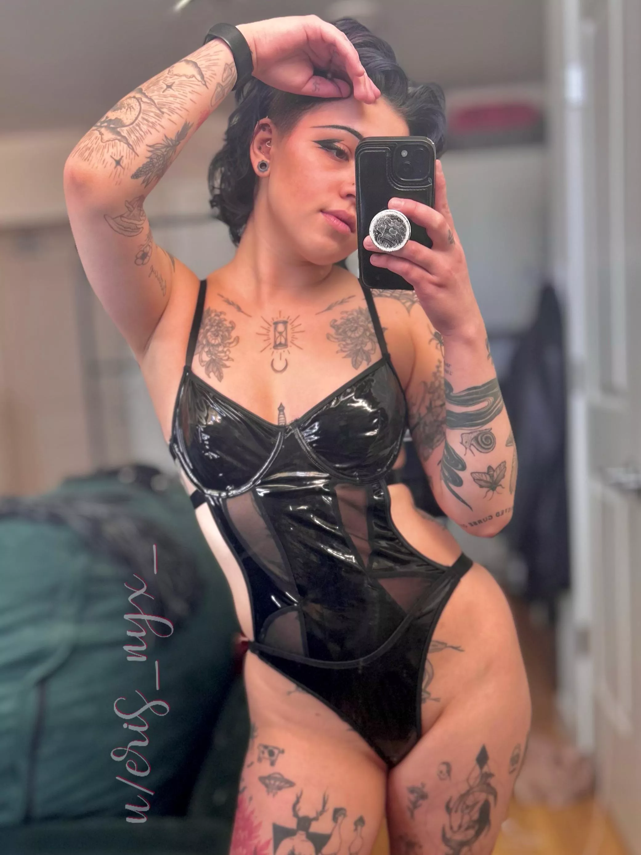 [Q] Loving this bodysuit! 😋