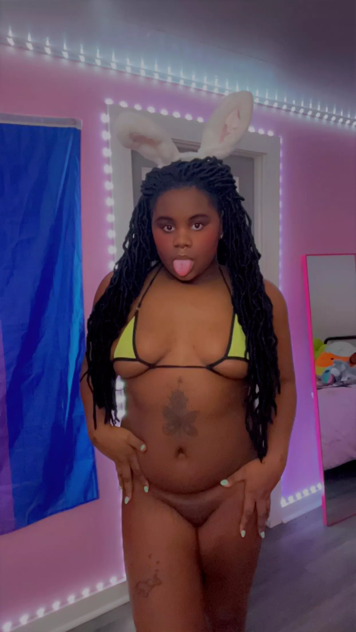 Slutty N*gger Bunny 🙈
