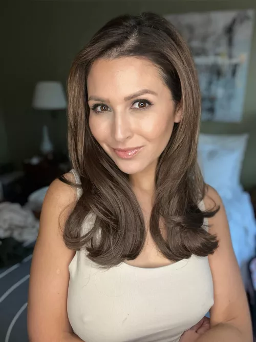 The hottest cougar here