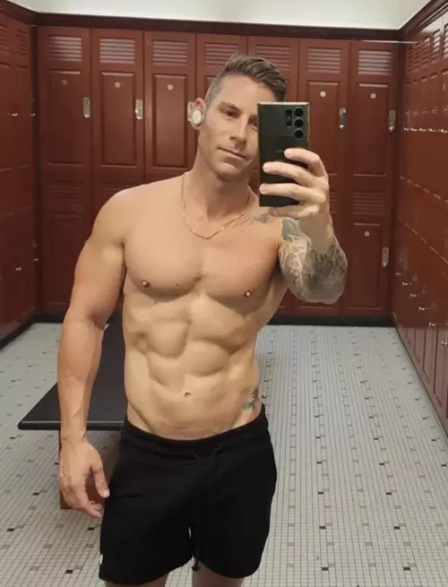 When you get ghosted on the apps so you go to the gym 🥴