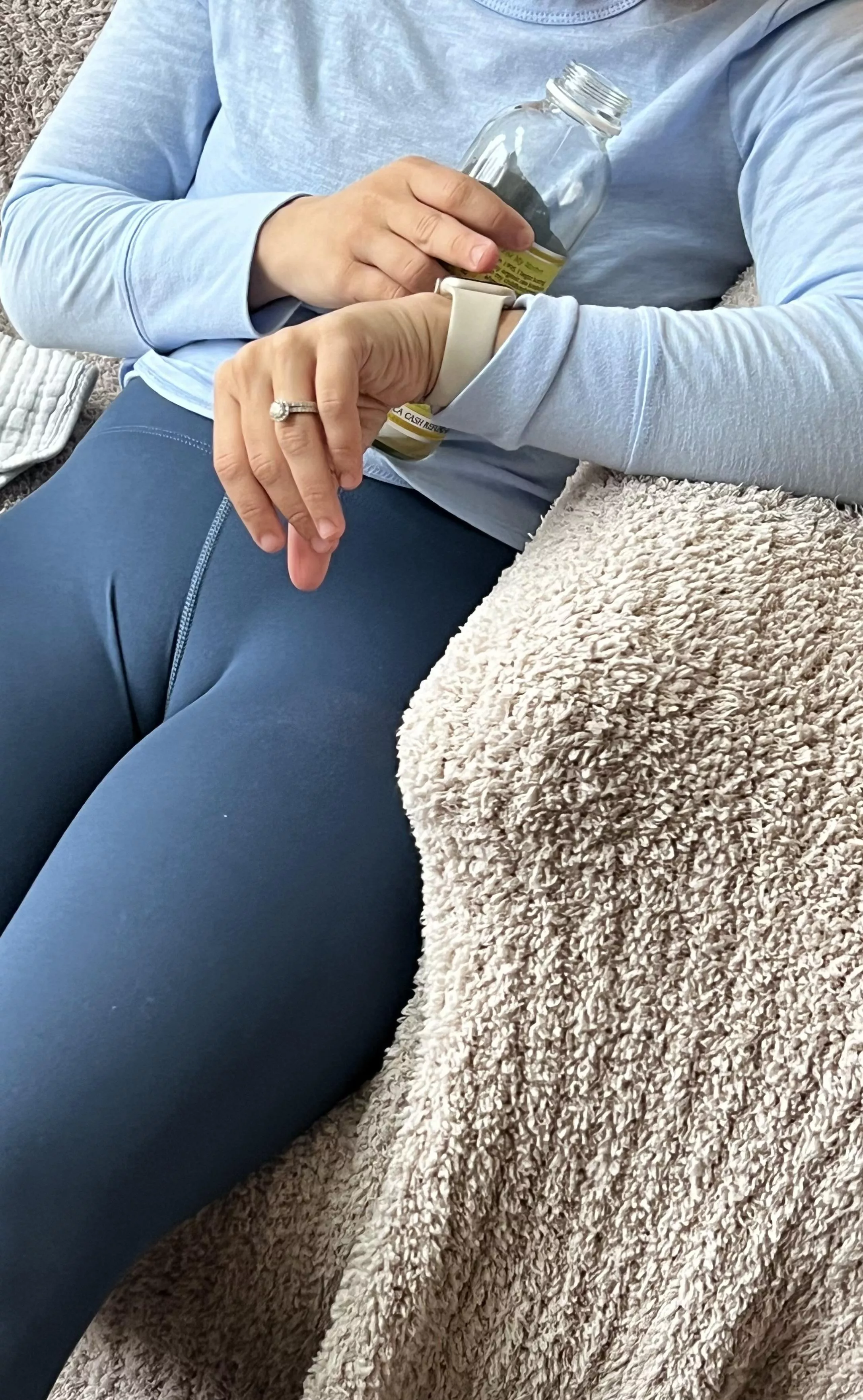 Wifey never wears any panties under her leggings