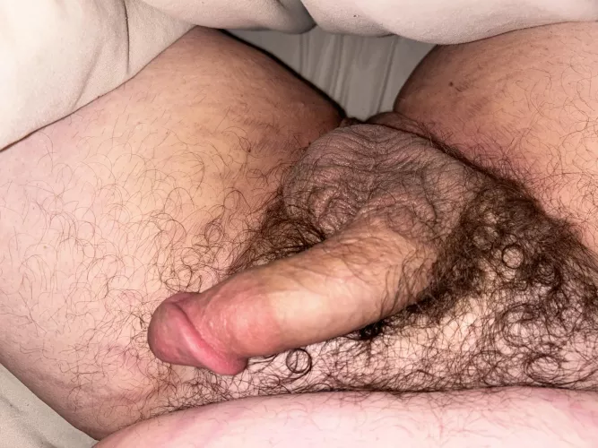 Would love to get naked and top in a 3 some or more very discreet enjoy being naked showering with some respectable likeminded buddies snj Phil area