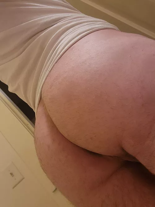 You walk in on me like this wyd