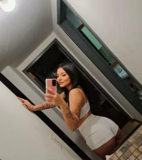 Your favorite brunette daddy