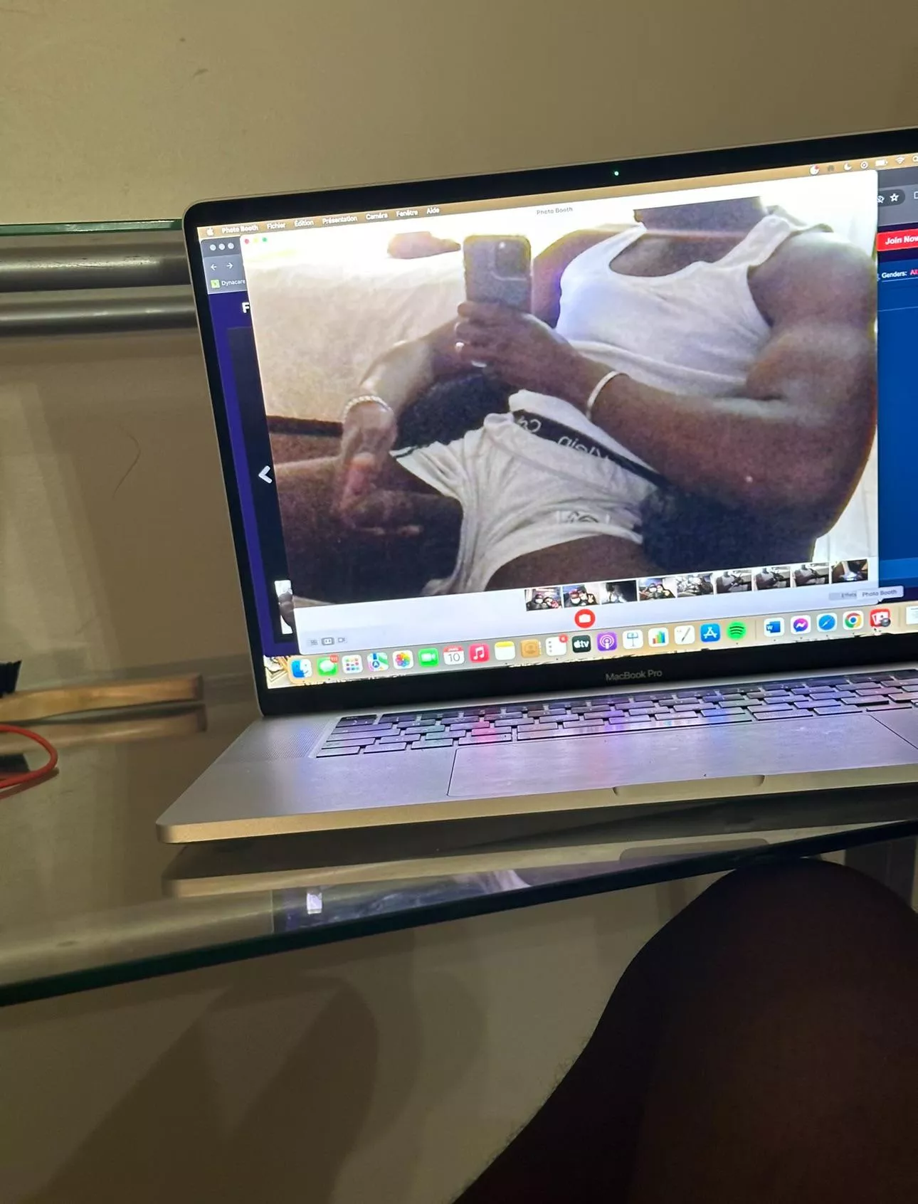 19 football player, @james_fit568