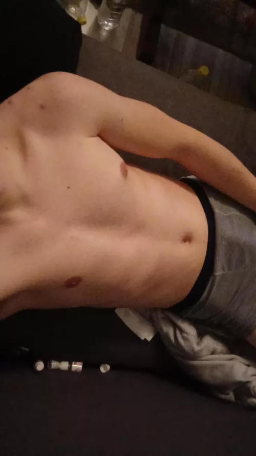 20 lookimg for someone interesting snapchat adrian246188