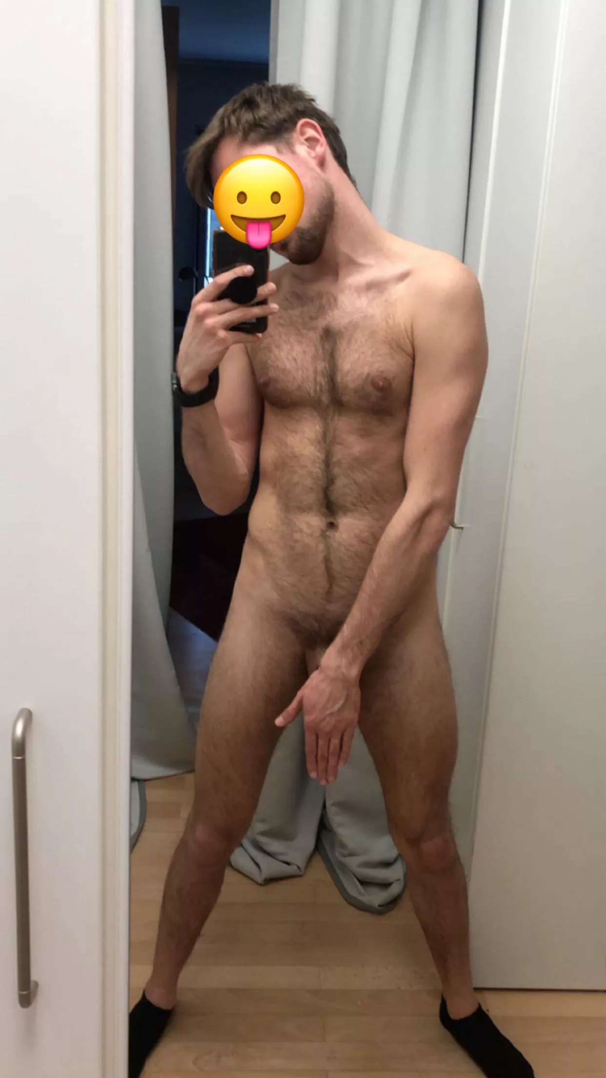 25 hairy fit submissive college boy into hairy dominant men. Snap me with face @gaybottombabe