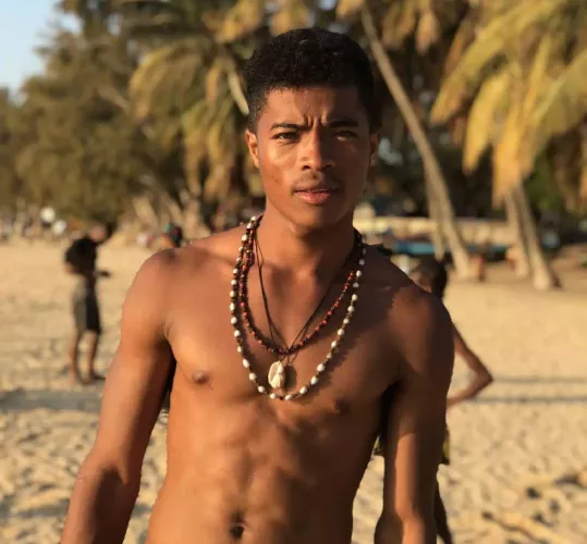 27M. I love submissive sluts. Dm