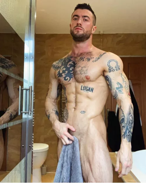 (30) who’s gonna hold this towel for me then ?