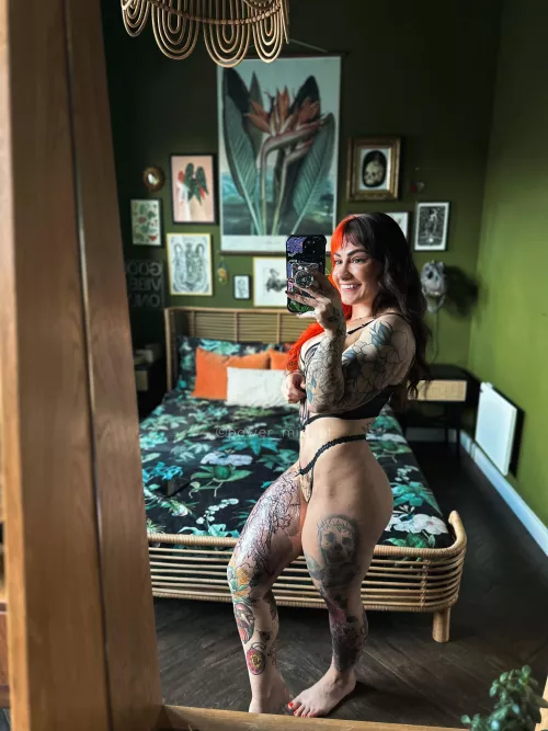 4ft 8” little cutie 🥰