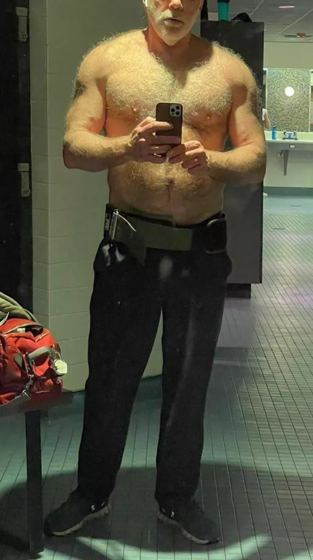 66yo gay “dad” looking for NYC bodybuilder training partner