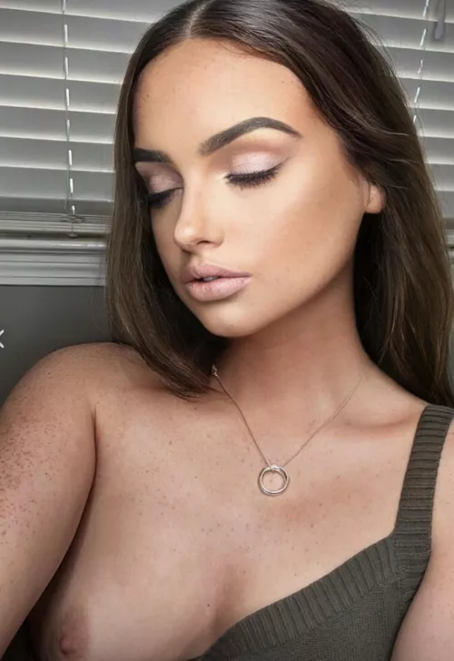 A quick little slip 🤍