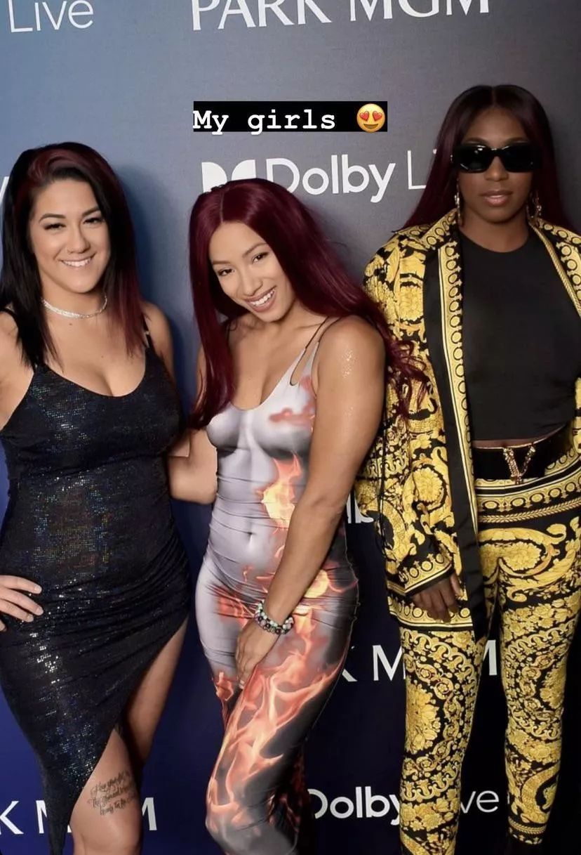 Bayley, Mercedes Mone & Naomi